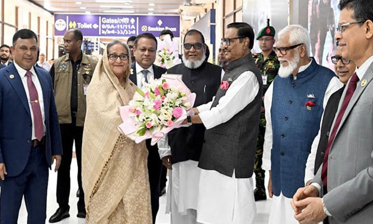 যুক্তরাষ্ট্র, যুক্তরাজ্য সফর শেষে দেশে ফিরেছেন প্রধানমন্ত্রী